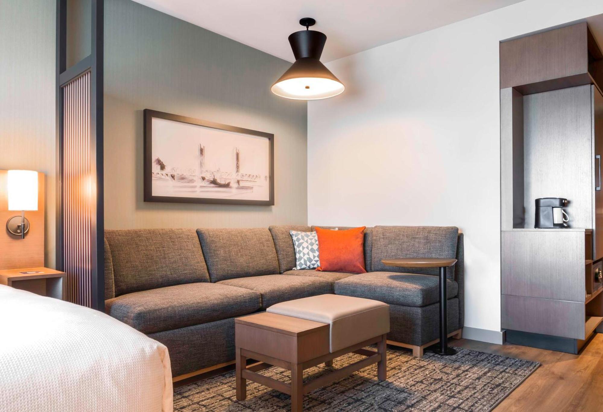 Hyatt Place Sacramento International Airport 외부 사진